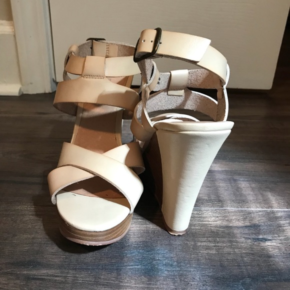 SOLD Aldo Wedges - Picture 3 of 3